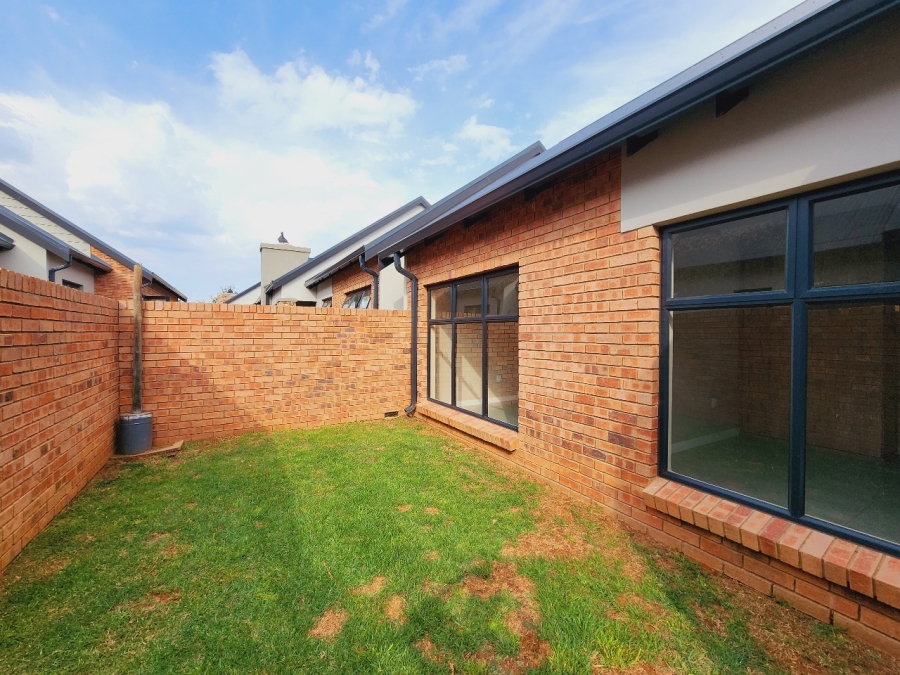 3 Bedroom Property for Sale in De Land Estate North West